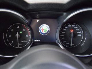 ALFA ROMEO Stelvio 2.2 t Executive Q4 210cv auto my19 14