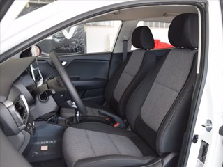 KIA Stonic 1.2 dpi Urban gpl 82cv 11