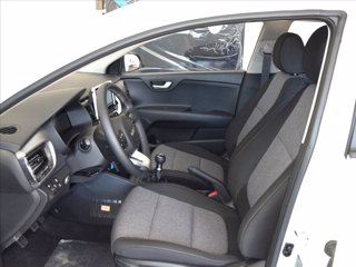 KIA Stonic 1.2 dpi Urban gpl 82cv 9