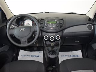 HYUNDAI i10 1.1 10