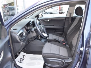 KIA Stonic 1.2 dpi Urban 84cv 11