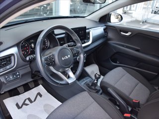 KIA Stonic 1.2 dpi Urban 84cv 12