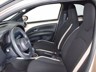 TOYOTA Aygo X 1.0 Trend 72cv 13