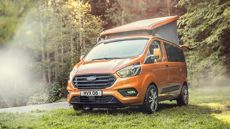 Ford Nuovo Transit Custom Nugget 01 (1)